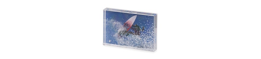 Snow and Glitter Box 4 x 6 - Single - The fun way to display seasonal 6" x 4" images, photos and postcards