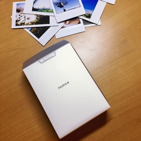 Fuji Share 2 Printer + 10 Shots