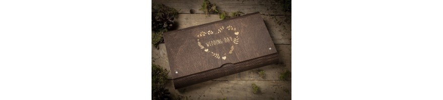 WOODEN 